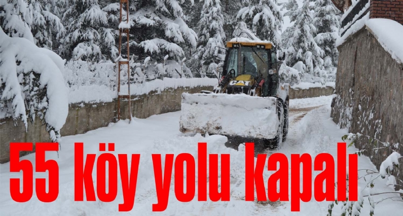 Erbaa ilçesinde ve köylerinde etkili olan kar yağışı nedeniyle  55 köy yolunun kapalı olduğu belirtildi. 