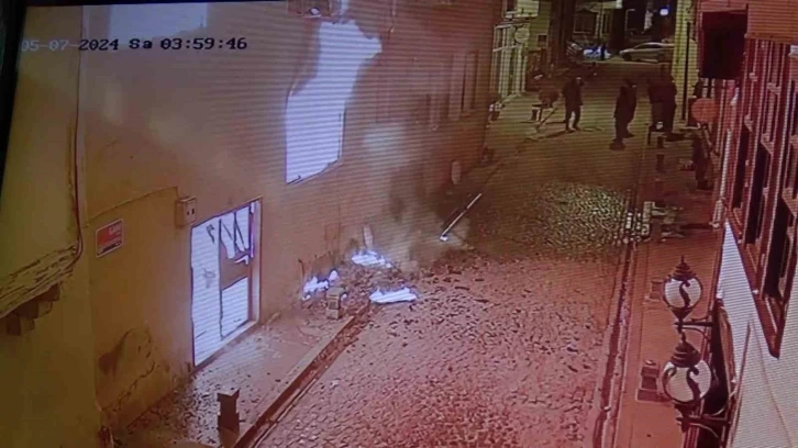 Amasya’da yanan asırlık konaktaki patlama anı kamerada: 1 kişi hayatını kaybetti
