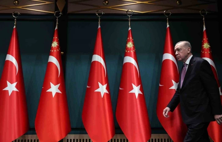 Cumhurbaşkanı Erdoğan: "SSK ve Bağ-Kur emeklisi aylıklarına ilave yüzde 5 daha artış yapacağız"
