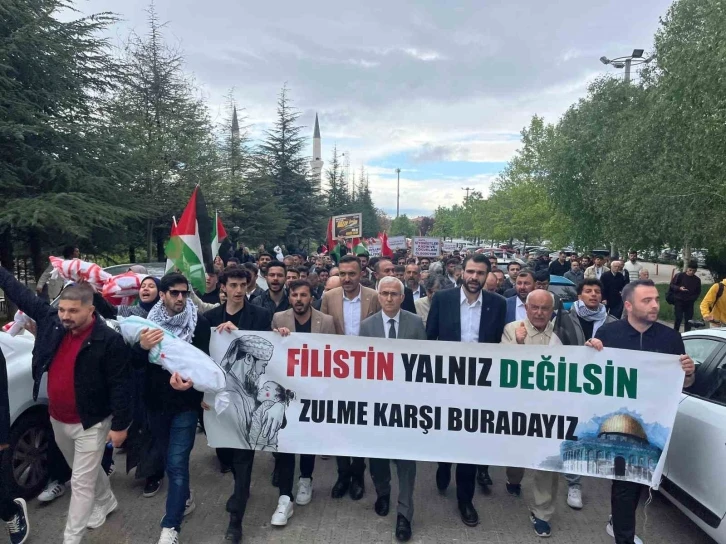 Eskişehir Osmangazi Üniversitesinde Filistin’e destek yürüyüşü gerçekleştirildi
