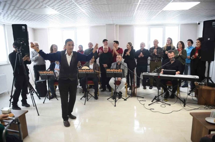 Huzurevi sakinlerine ‘Türk sanat müziği’ konseri
