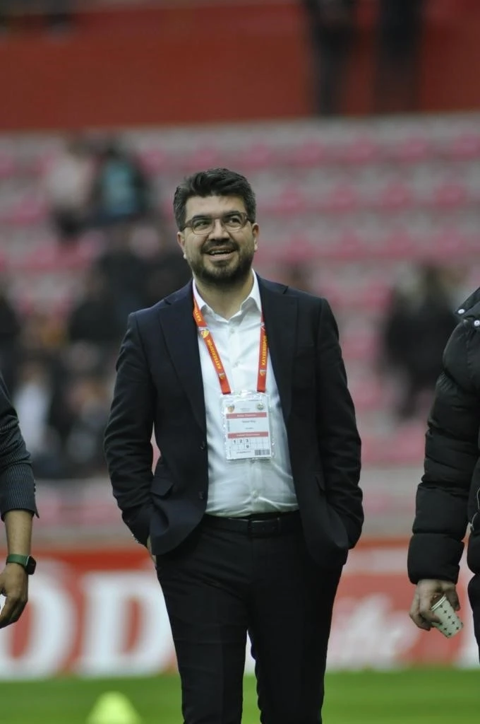 Kayserispor Basın Sözcüsü Koç: "Thiam’a, Pendikspor’da başarılar diliyorum"

