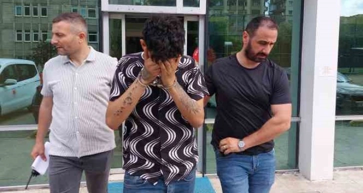 Samsun’da kafe önünde 2’si kadın 3 kişiyi yakalayan genç tutuklandı