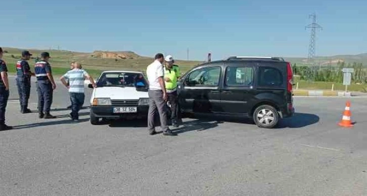 Sivas’ta iki farklı kaza: 6 yaralı