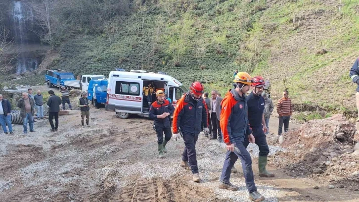 Trabzon’da göçük altında kalarak hayatlarını kaybeden işçilerin kimlikleri belirlendi

