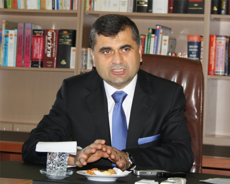 Tokat Cumhuriyet Başsavcısı Özkan Gültekin, 10 Ocak Çalışan Gazeteciler Gününü kutladı. 