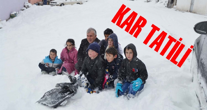 Tokat`ın Niksar,Erbaa ve Reşadiye ilçelerinde kar yağışı nedeniyle okullar dün tatil edildi. 