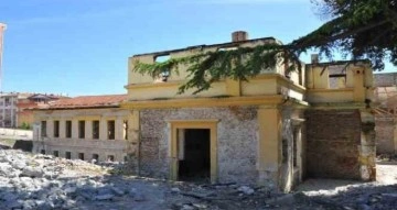 121 yıllık hastane binası restore ediliyor