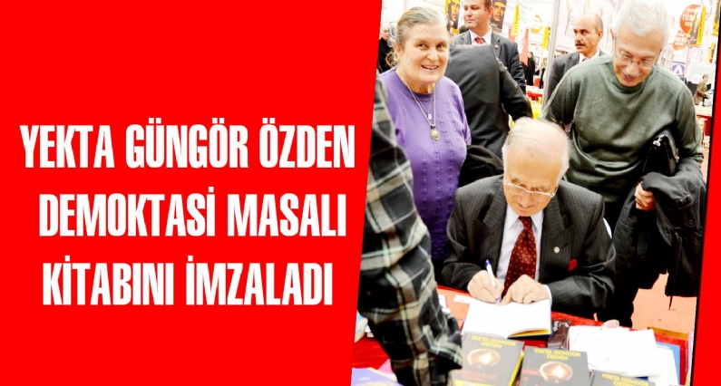 Anayasa Mahkemesi Emekli Başkanı, Niksarlı  Yekta Güngör Özden, 8 Aralık 2012 tarihinde, Ankara Kitap Fuarında, `DEMOKRASİ MASALI` isimli kitabını  okurlarına  imzaladı. 