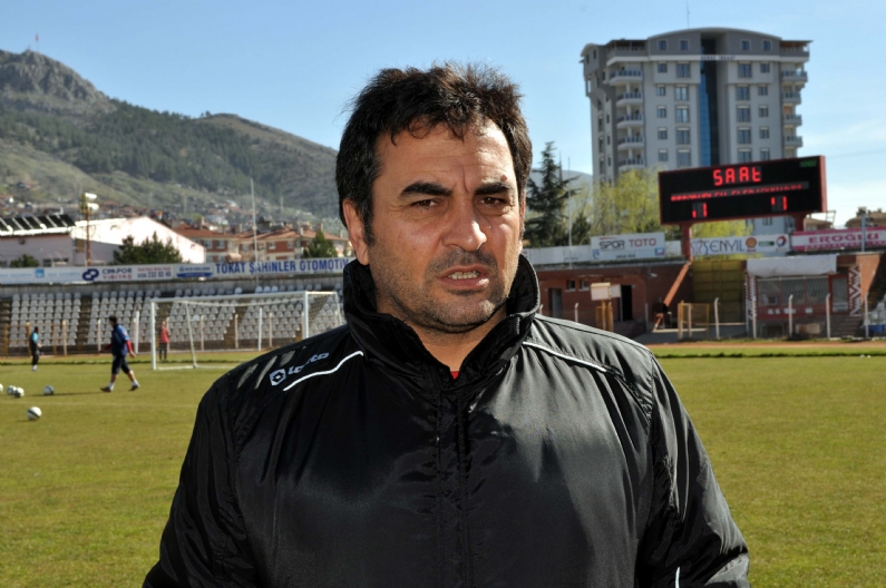 SpToto 2. Lig Beyaz Grup takımlarından Tokatspor`un teknik direktörü Namık Altunsoy, ``Denizli Belediyespor`u Tokat`tan puansız göndereceğiz`` dedi. 