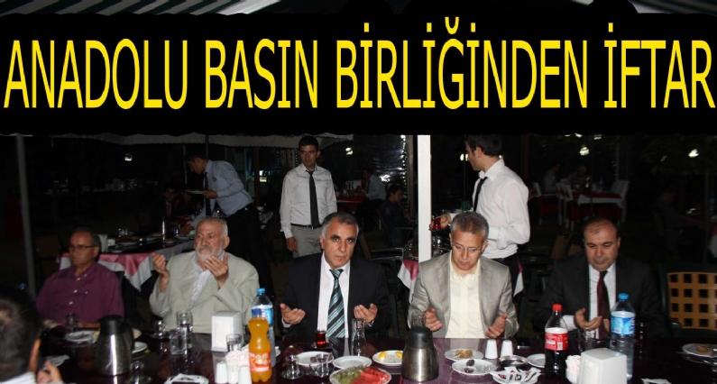 Anadolu Basın Birliği Tokat Şubesi tarafından iftar yemeği verildi.