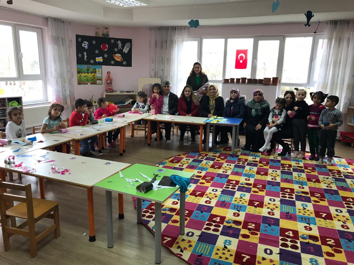 Ak Parti Tokat Pazar İlçe Kadın Kolları Öğretmenler günü etkinliği