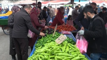 Aksaray’da Ramazan ayında semt pazarları ilgi görüyor
