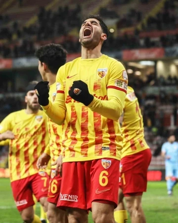 Ali Karimi ikinci golünü attı
