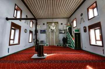 Ankara Büyükşehir Belediyesi 19. yüzyıl eserlerinden Musafir Fakih Camisi’ni gün yüzüne çıkarıyor
