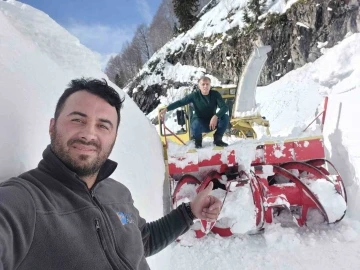 Artvin’in Camili bölgesinde karla mücadele sürüyor
