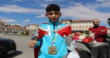 Avrupa şampiyonu Devran, Sivas’ta coşkuyla karşılandı