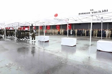 Bakan Güler ve TSK Komuta Kademesi şehit askerler için düzenlenen törene katıldı
