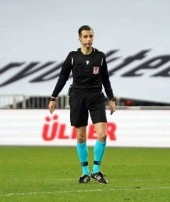 Başakşehir - Sivasspor maçında Mete Kalkavan düdük çalacak