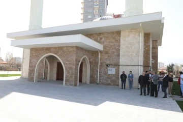 Başkan Palancıoğlu yapımı devam eden Adem Tanç Cami’yi inceledi
