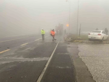 Bolu Dağı’nda sis nedeniyle 3 araç birbirine çarptı: 1 yaralı
