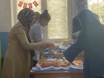 Çankırı’da sandıklar kapandı: Oy sayımı başladı
