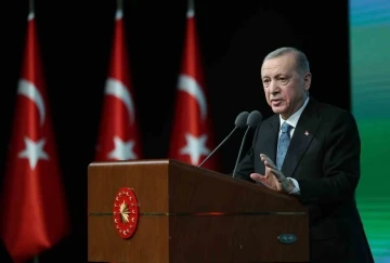 Cumhurbaşkanı Erdoğan: ”Modernliği ve ilerlemeyi bir gardırobun iki kapağı arasına hapsettiler”
