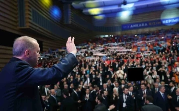 Cumhurbaşkanı Erdoğan: &quot;Tüm oyun planlarını yalan ve algı üzerine kuran iş bilmezlerin elinde şehirlerimiz perişan oldu”

