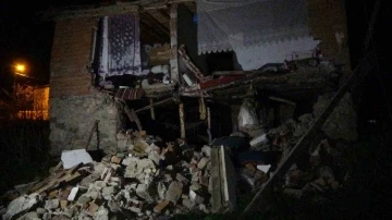 Depremden etkilenen Yozgat’ta 200’ün üzerinde ev ve ahırda hasar oluştu
