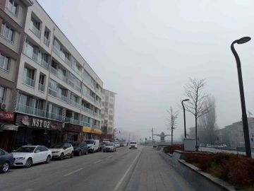 Eskişehir’de 2024 yılının ilk günü sisle başladı
