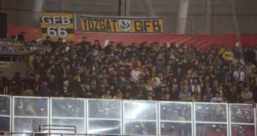 Fenerbahçeli taraftarlar deplasman tribününü doldurdu