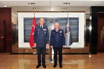 Hava Kuvvetleri Komutanı Kadıoğlu, NATO Birleştirilmiş Hava Harekat Merkezi Komutanı De Lara’yı kabul etti
