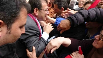 İstanbul Büyükşehir Belediye Başkanı İmamoğlu Trabzon’da bayramlaşma programına katıldı
