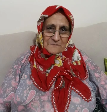 Kamyonun çarptığı yaşlı kadın hayatını kaybetti
