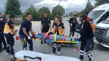 Karaman’da minibüs motosiklete arkadan çarptı: 1 yaralı
