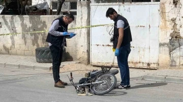 Karaman’da motosiklet sürücüsünün ağır yaralandığı kaza kamerada
