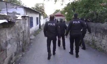 Kayseri’de aranan şahıslara operasyon: 14 gözaltı
