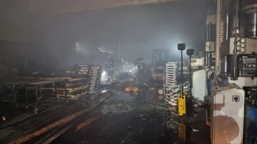Kayseri’de soba imalathanesinde yangın

