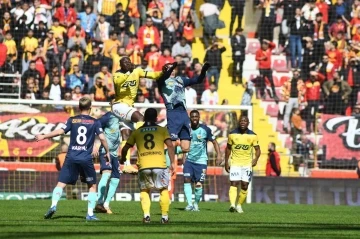 Kayserispor - Ankaragücü maçını 7 bin 200 taraftar izledi
