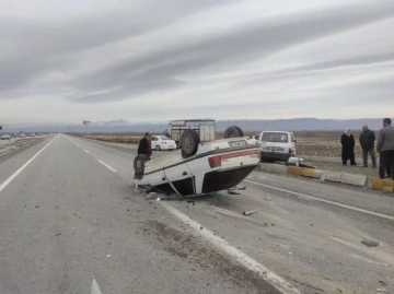 Konya’da iki otomobil çarpıştı: 8 yaralı

