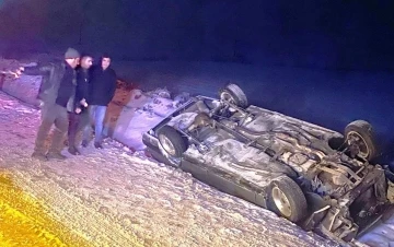 Konya’da otomobil şarampole devrildi: 4 yaralı
