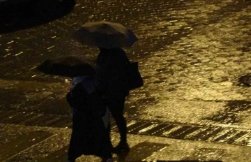 Meteorolojinin uyardığı Çankırı’da yağış etkili oldu
