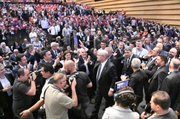 Müsavat Dervişoğlu, İYİ Parti’nin yeni genel başkanı oldu
