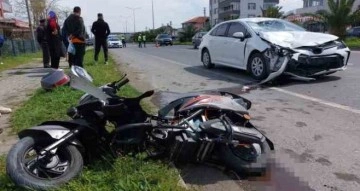 Otomobil elektrikli motosiklete çarptı: 3 çocuk ağır yaralı