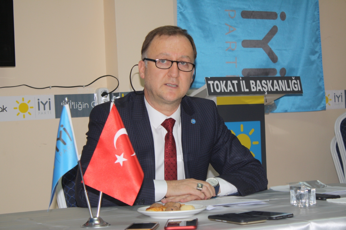 İYİ Parti Tokat İl Başkanı Ömer Sağol, partilerinin yaklaşan yerel seçimler için yapacağı çalışmalar hakkında açıklamalarda bulundu.