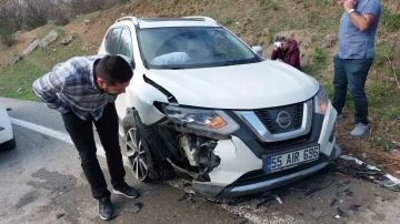 Samsun’da iki otomobil çarpıştı: 5 yaralı
