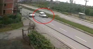 Samsun’da aracın çarptığı yaya metrelerce havaya fırlayarak ağır yaralandı