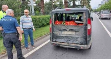 Samsun’da kamyonet hafif ticari araç ile çarpıştı: 1 yaralı