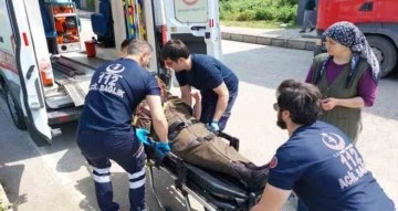 Samsun’da minibüs hafif ticari araçla çarpıştı: 3 yaralı