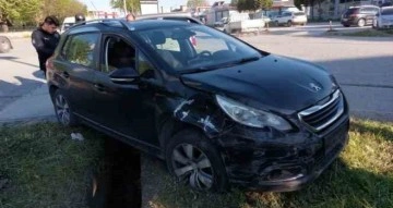 Samsun’da otomobil ile ticari taksi çarptı: 1 yaralı